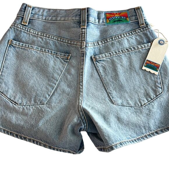 NWT $329 DAILY BLUE by ADRIANO GOLDSCHMIED denim shorts FREAKY 24 - Picture 11 of 12